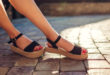Zoznámte sa s najmódnejšími farbami dámskych sandálov na leto 2021