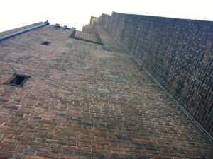 Koordinácia komunikácie naprieč platformami