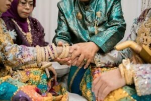 Materiály a povrchy dvířek a desek