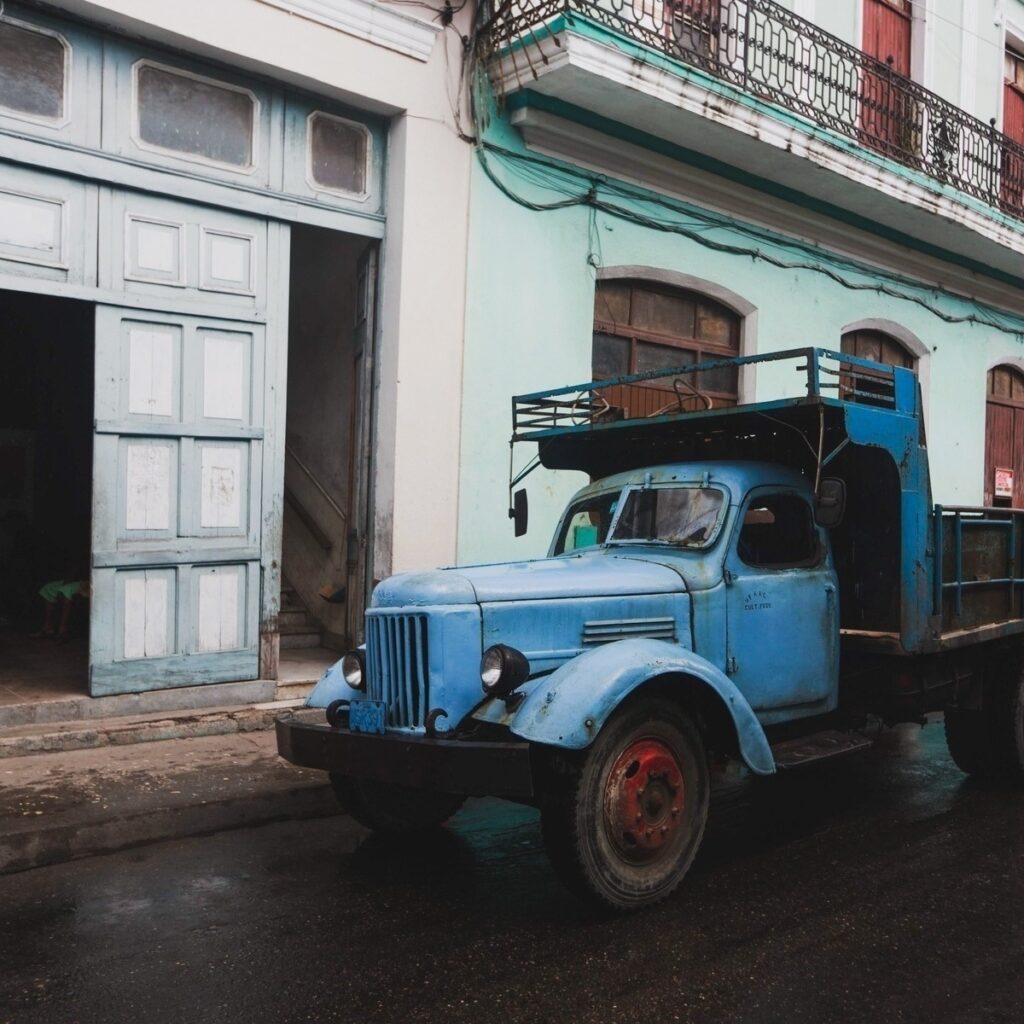 Zoznamky: bezpečné bio, fotky, verifikácia bez úniku dát
