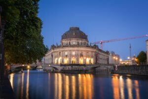 vzdelavanie-financie-ekonomika-podnikanie-1203