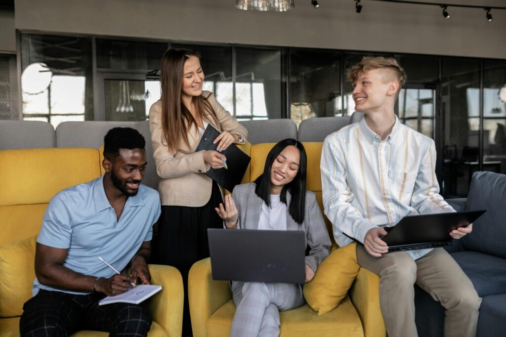 vzdelavanie-financie-ekonomika-podnikanie-2159