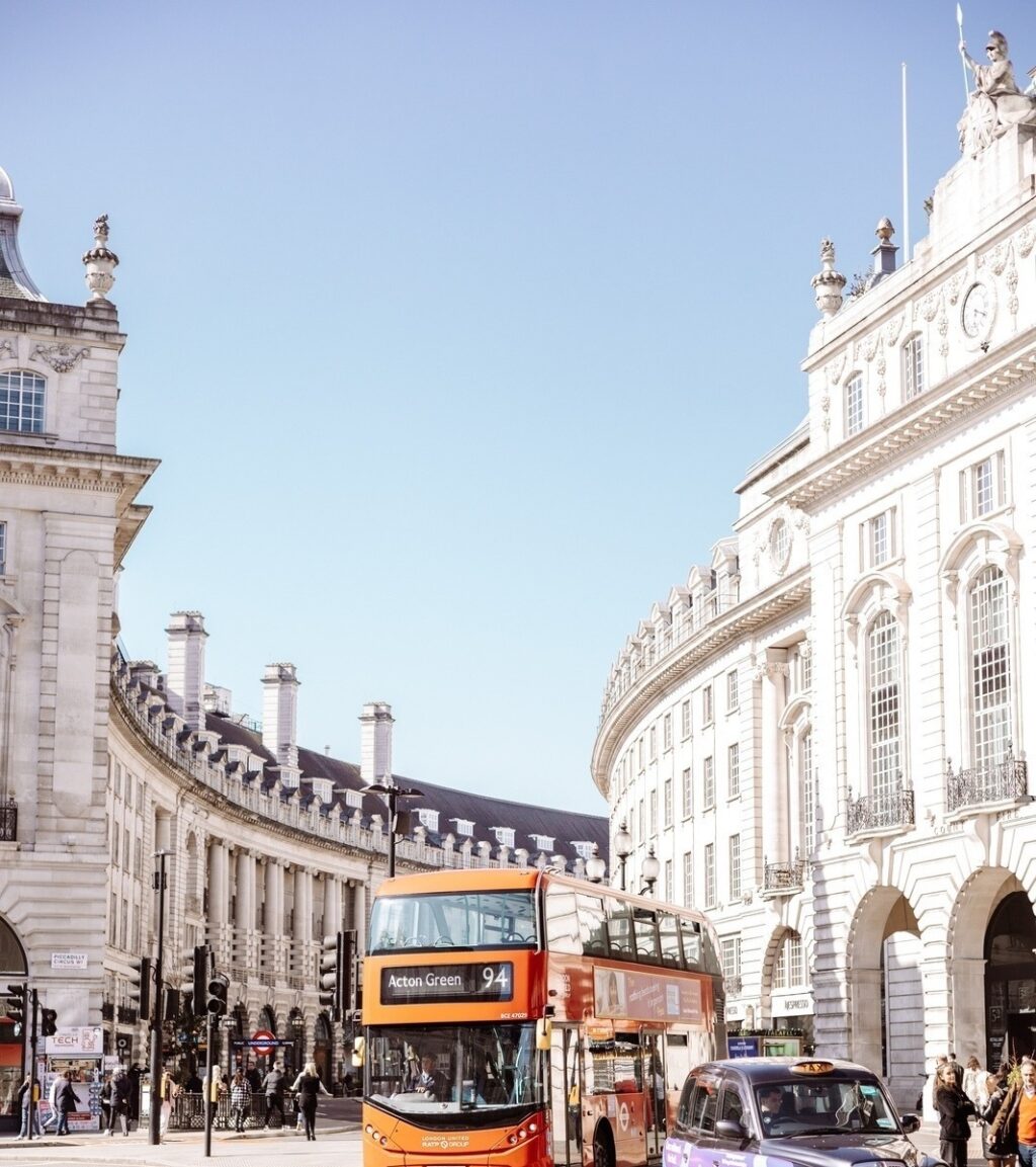 vzdelavanie-financie-ekonomika-podnikanie-2516