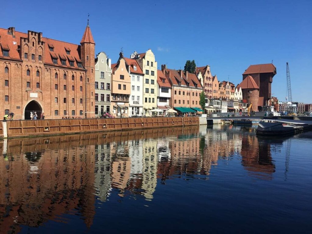 vzdelavanie-financie-ekonomika-podnikanie-350