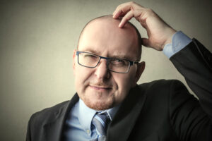 Najčastejší vedľajší náklad úspešného podnikania: rýchlo ustupujúce vlasy