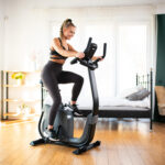 Domáci kardio tréning – ako efektívne využívať fitness zariadenia doma