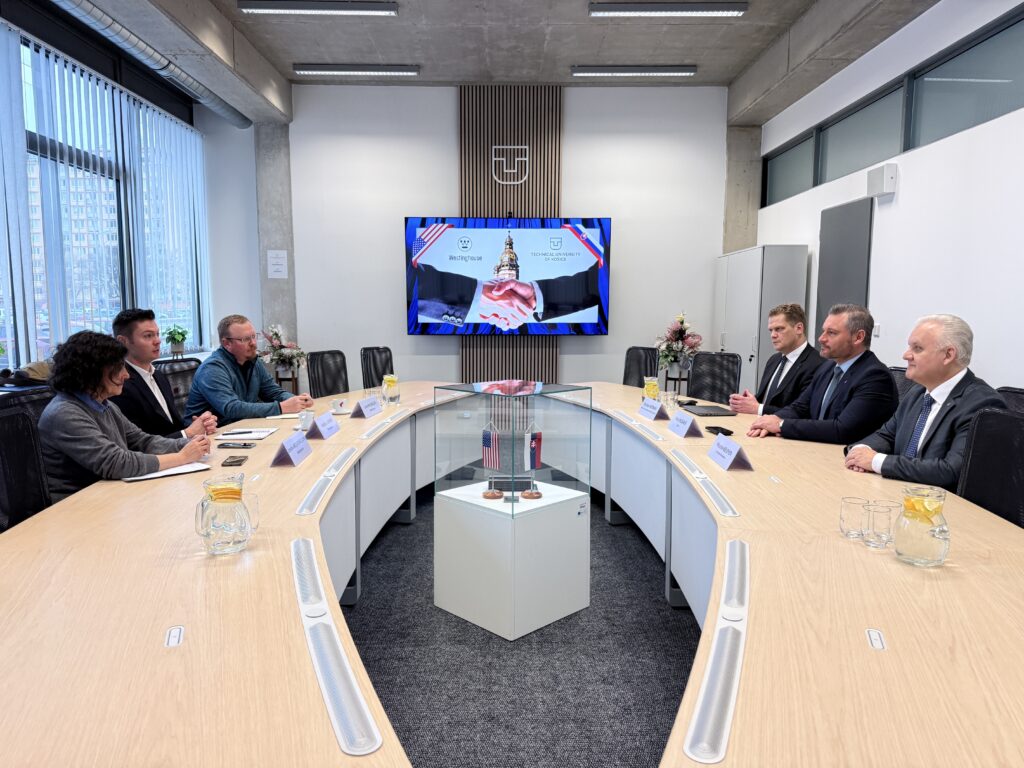 Študenti Technickej univerzity v Košiciach absolvujú letnú stáž v centrále spoločnosti Westinghouse v USA